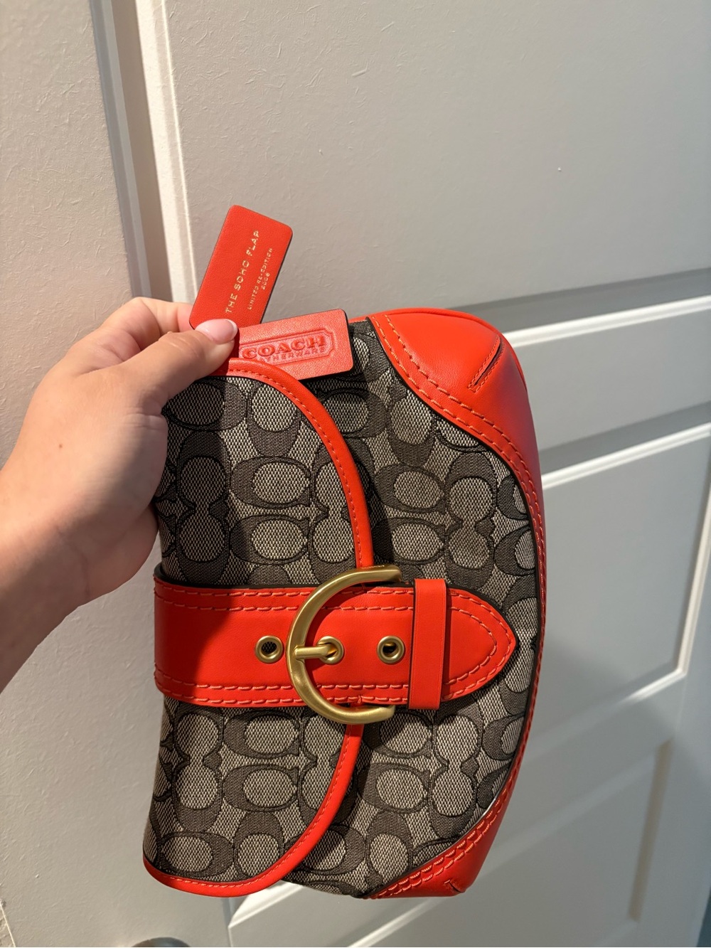 Coach Signature Canvas Hobo Orange - Picture 5 of 6